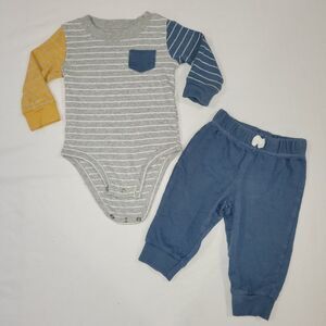 Carters Size 6 Months Striped Gray and Blue Baby Bodysuit with Pants Outfit